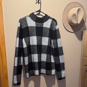 Cozy Black and Gray Checkered Turtleneck Sweater